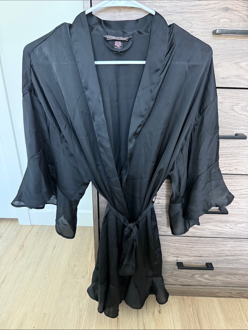 Victoria's Secret Black Satin Kimono-Style Robe with Tie